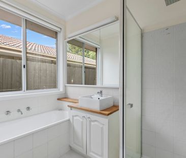 7 Armiston Grove, Altona Meadows, Vic 3028 - Photo 1