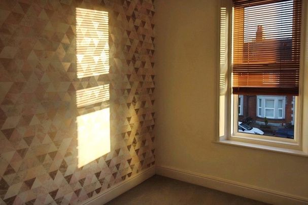 4 bedroom terraced house to rent - Photo 1