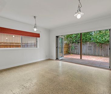 80 Schutt Street, Newport. - Photo 6