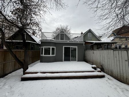 56 6 Street Northeast, Calgary - Photo 2