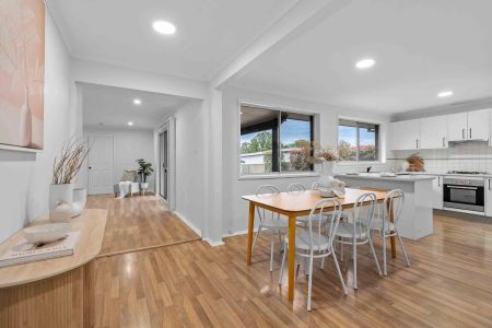 5 Bedroom Home - Photo 5