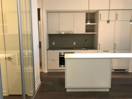 For Lease - 100 Harbour Street Unit# 6906, Toronto, Ontario - Photo 5