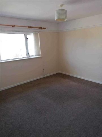 Dynevor Avenue, Llandeilo, SA19 - Photo 3