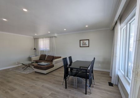 For Lease - 240 Wellesworth Drive Unit# Upper, Toronto, Ontario - Photo 3