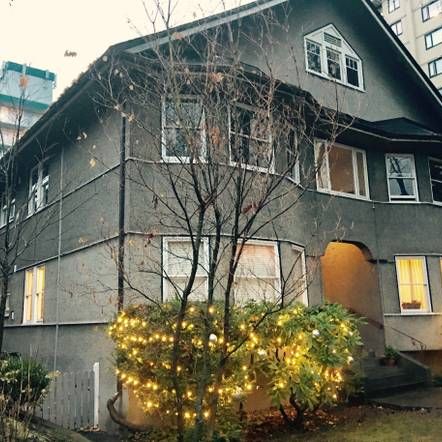 Character boutique apartment building steps from skytrain - Photo 1