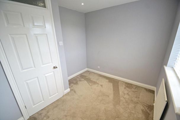 4 bedroom detached house to rent - Photo 1