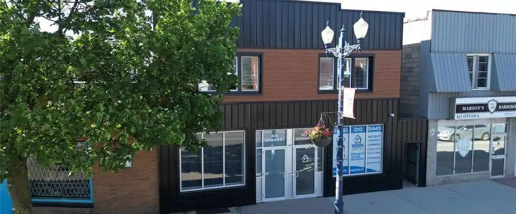 806 OTTAWA STREET Unit# MAIN — Bachelor - Photo 1