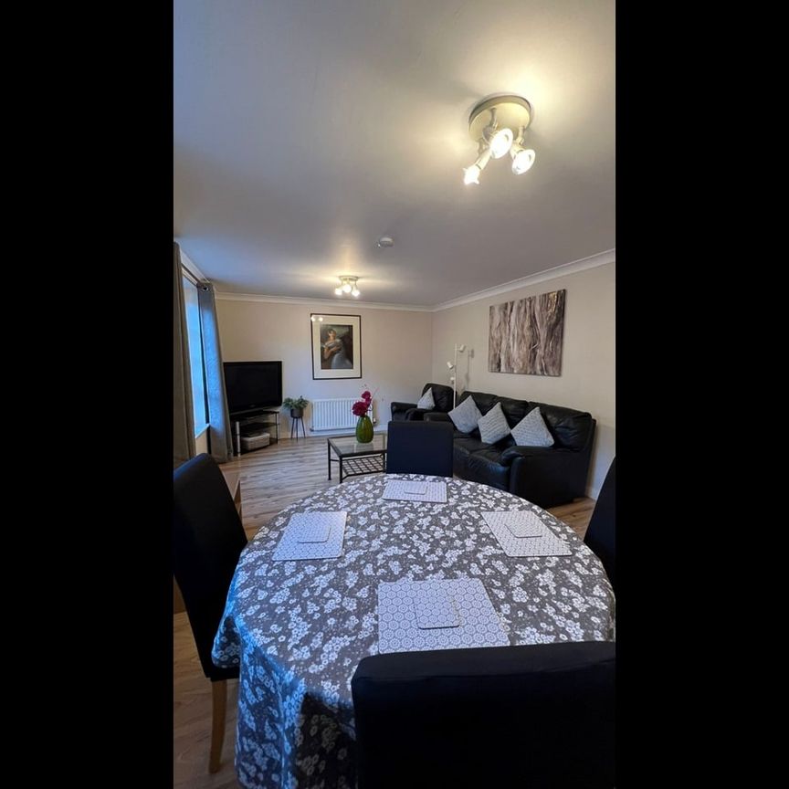 2 Bed Flat, Powderhall Rigg, EH7 - Photo 1