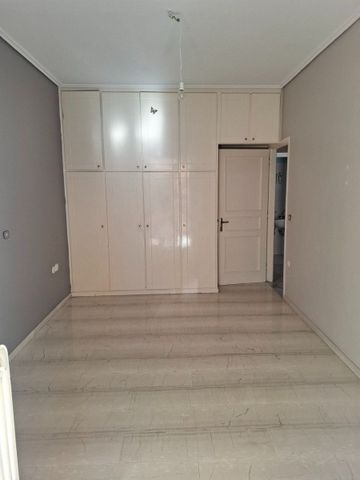 Διαμέρισμα για ενοικίαση Πεύκα Βέρδη (Πετρούπολη) - Photo 3