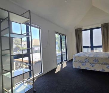 2 Bedroom Gem - Partially Furnished - Photo 1