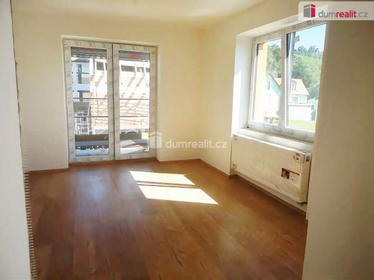 Pronájem bytu 2+kk 45 m², V chaloupkách 338, Praha - Photo 1
