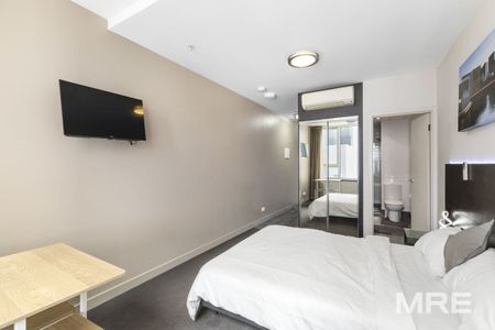 1207/43 Therry Street, Melbourne - Photo 3