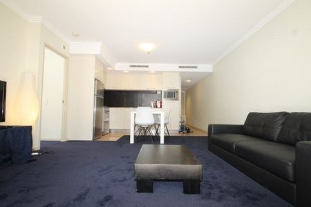 1 bedroom with a study! at 70 Mary Street - Photo 4