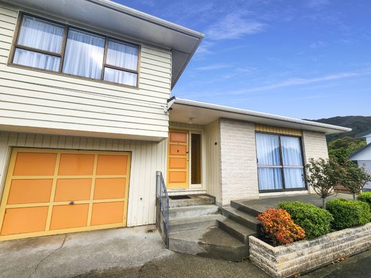 Waterloo Living - Photo 1