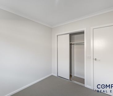 13 Buttercup Crescent, Armstrong Creek VIC 3217 - House For Rent | ... - Photo 6