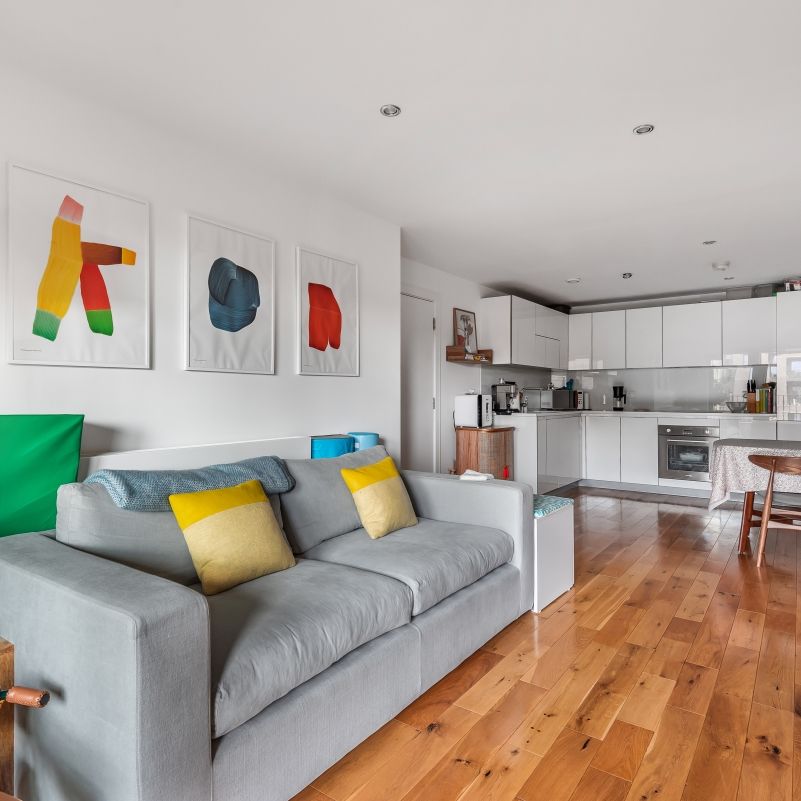 Bramah Road, London, SW9 - Photo 1