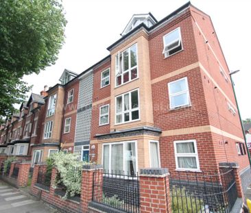Castle Boulevard, Lenton, England - Photo 4