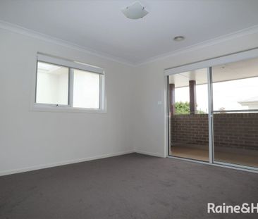 2/75 Crampton Street, Wagga Wagga, NSW 2650 - Photo 1