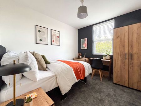 Church Street Room 4 - Photo 5