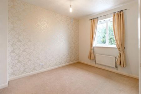 3 bedroom detached house to rent - Photo 3