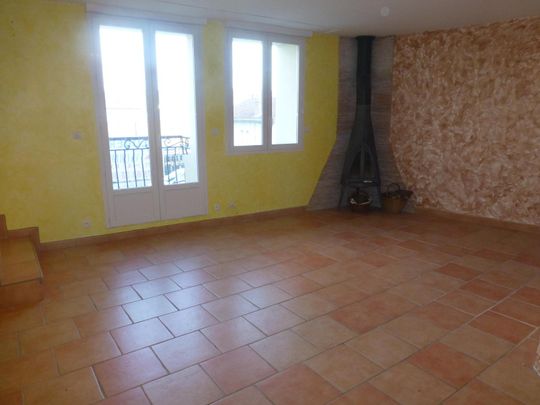 Location Appartement 4 pièces 83m² LABEGUDE 07200 - Photo 1