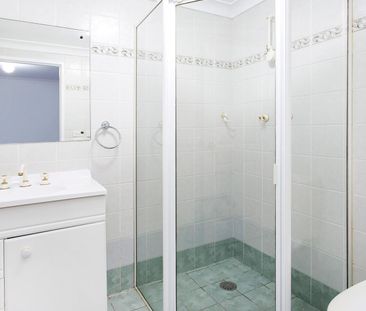 Life by the Harbour - Photo 2