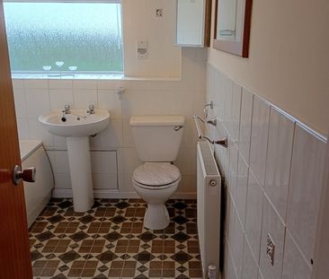 2 Bed Flat, Charlton Court, CH43 - Photo 4