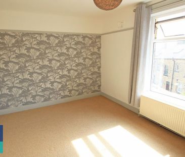 3 bedroom House To Let - Photo 6