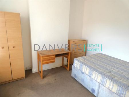 4 bedroom terraced house to rent - Photo 4