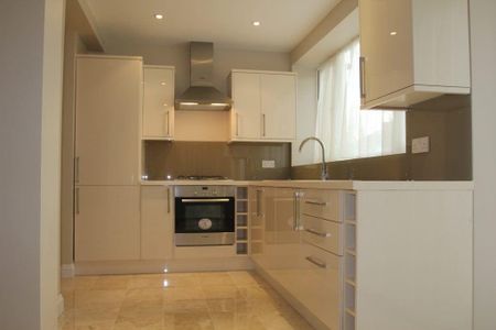 5 bedroom terraced house to rent - Photo 5