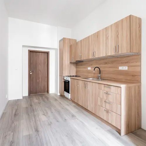 Zcela nově zrekonstruovaný byt 2+1, 63 m - Фото 1