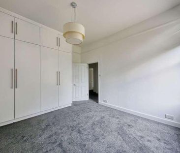 Cromwell Road, Teddington, TW11 - Photo 4