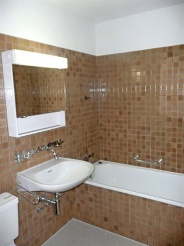 2.5 Zimmer, 2. Stock - Photo 3