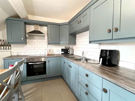 Flat 2, 108 Cromwell Road, Belfast, BT7 1JY - Photo 5