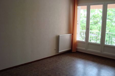 Location appartement 2 pièces 49 m² à Privas (07000) - Photo 2