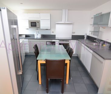 Flat Galaxy Building, E14 3SP, London - Photo 5