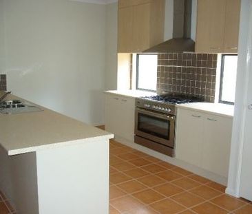 22 Kangaroo Street, North Lakes QLD 4509 - House For Rent - $660 | ... - Photo 6