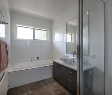 140 Lloyd Street, East Bendigo - Photo 5