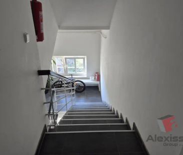 Atypický podkrovní prostor 3+1+galerie 85 m - Photo 6