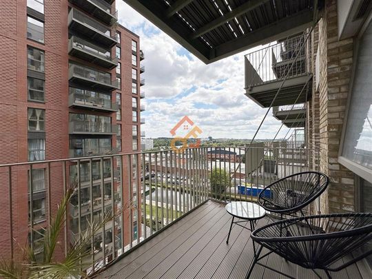 3 bedroom flat to rent - Photo 1