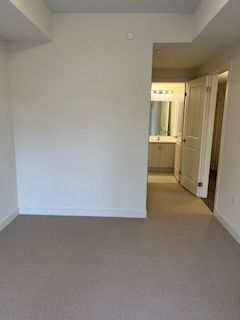 For Lease - 58 Elizabeth St Street Unit# 2202, Richmond Hill, Ontario - Photo 2