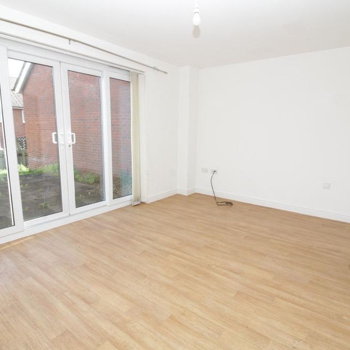 4 bedroom semi-detached house to rent - Photo 1