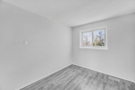 For Lease - 17 Maplestone Avenue, Sarnia, Ontario - Photo 4