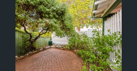 GREAT HOME IN AN EXCELLENT LOCATION! - Photo 3