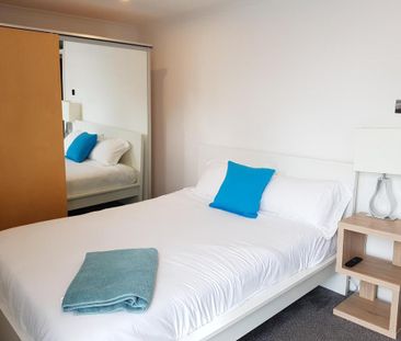 4 bedroom townhouse to rent - Photo 3