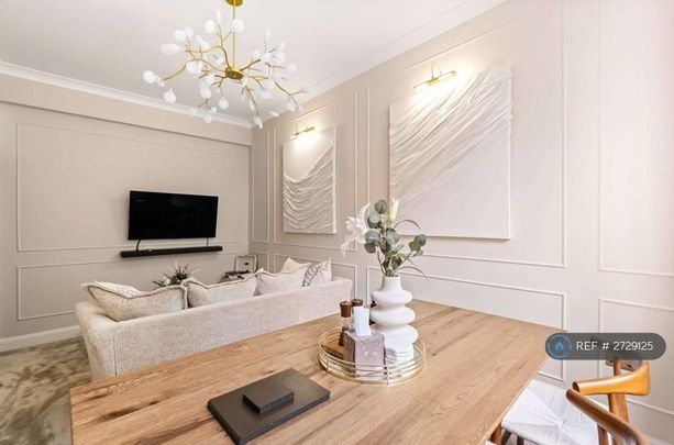 1 bedroom flat to rent - Photo 1