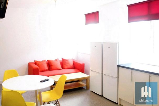 1 bedroom in a house share to rent - Photo 1