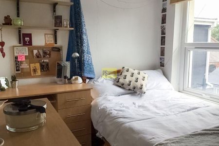 8 bedroom terraced house to rent - Photo 4