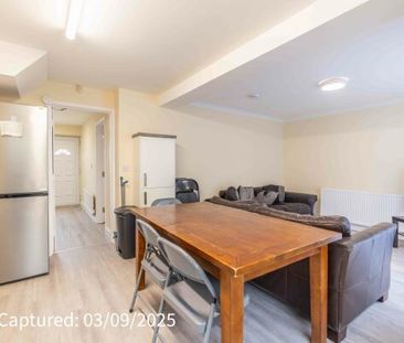 19 Yarburgh Way, Badger Hill - Photo 3