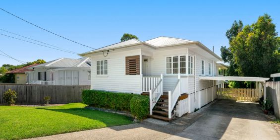 Charming Queenslander-Style Home with Spacious Outdoor Living - Photo 3